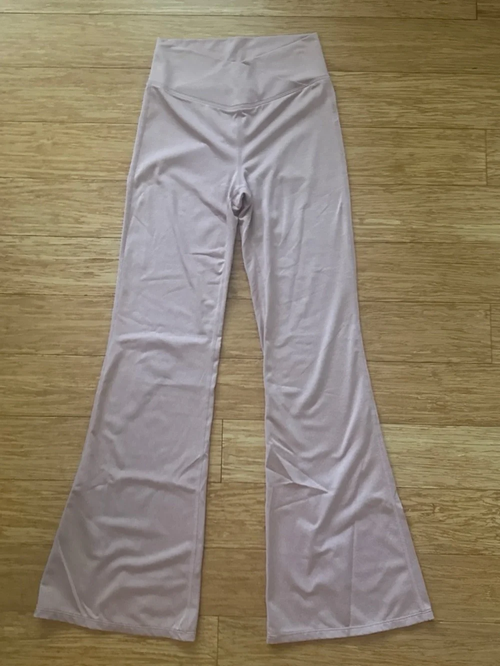 Gap High-Waist Flared Yoga Pants - Light Mauve